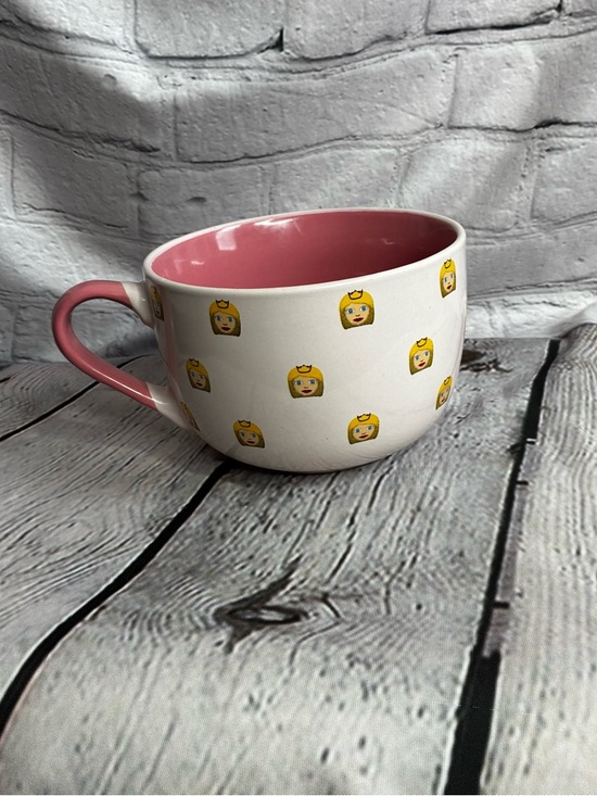 Other - Mug Me I’m Famous Princess Emoji Queen Bee Large Ceramic Mug Cereal Soup Bowl